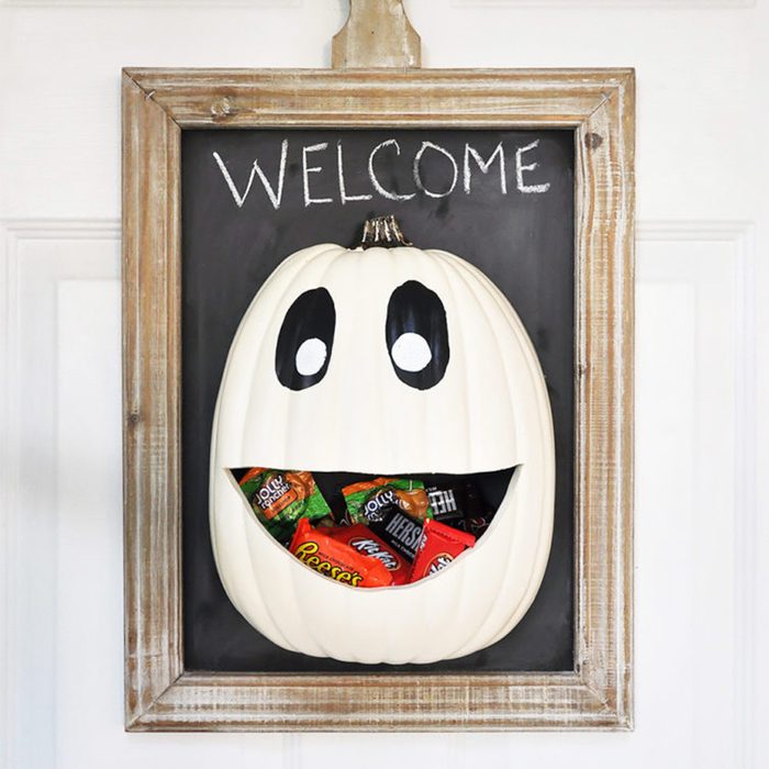 Grab-and-go candy door hanger