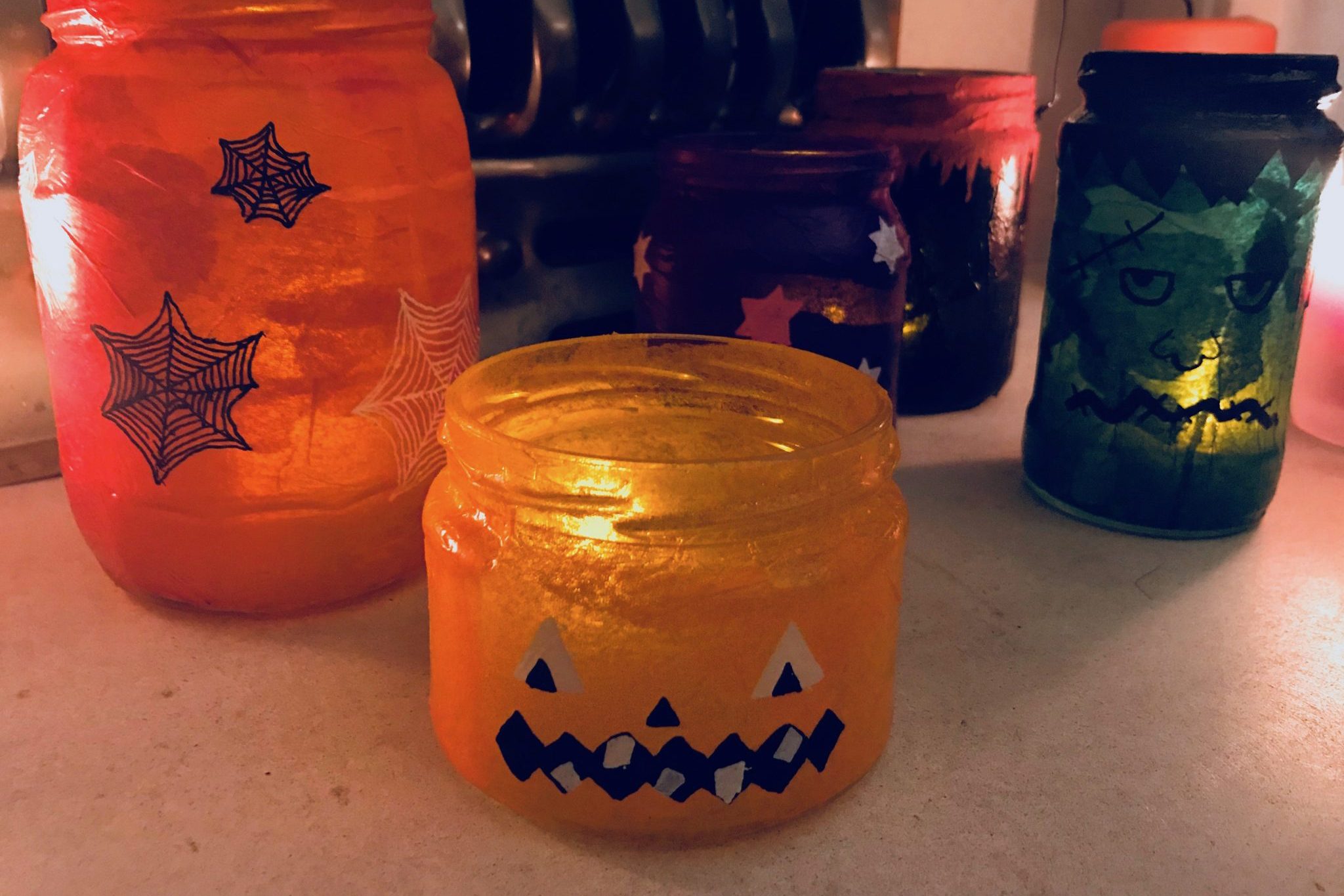 50 DIY Halloween Decorations: Easy, Inexpensive Ideas | Cheap Halloween