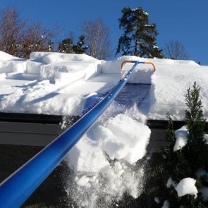 Roof snow removal
