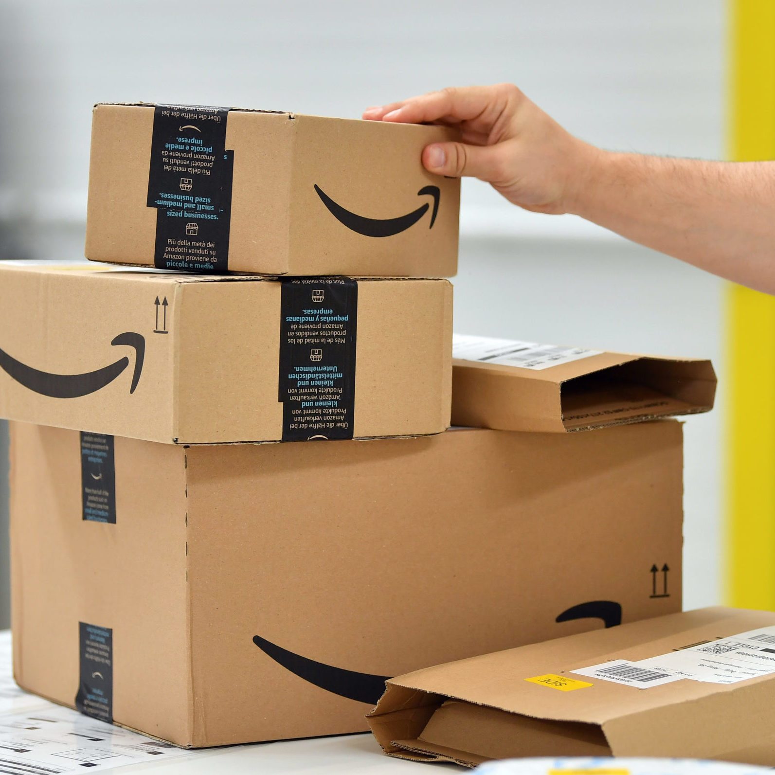 Opening of Amazon distribution centre in Erfurt