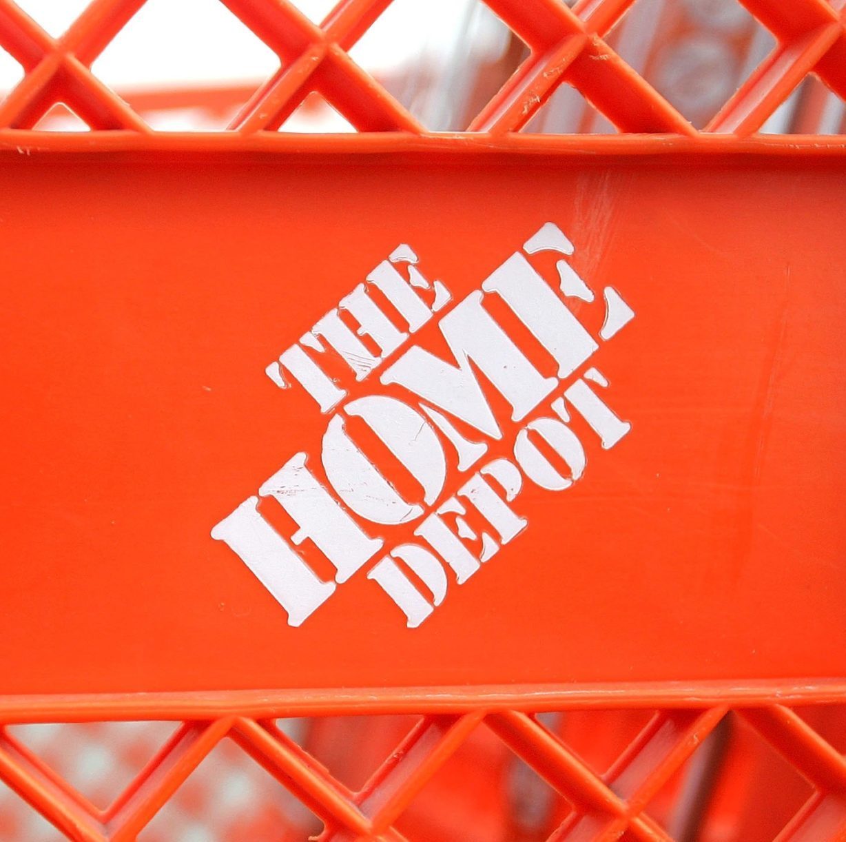 Home Depot Black Friday Sales: Clean and Organize | Reader&#39;s Digest