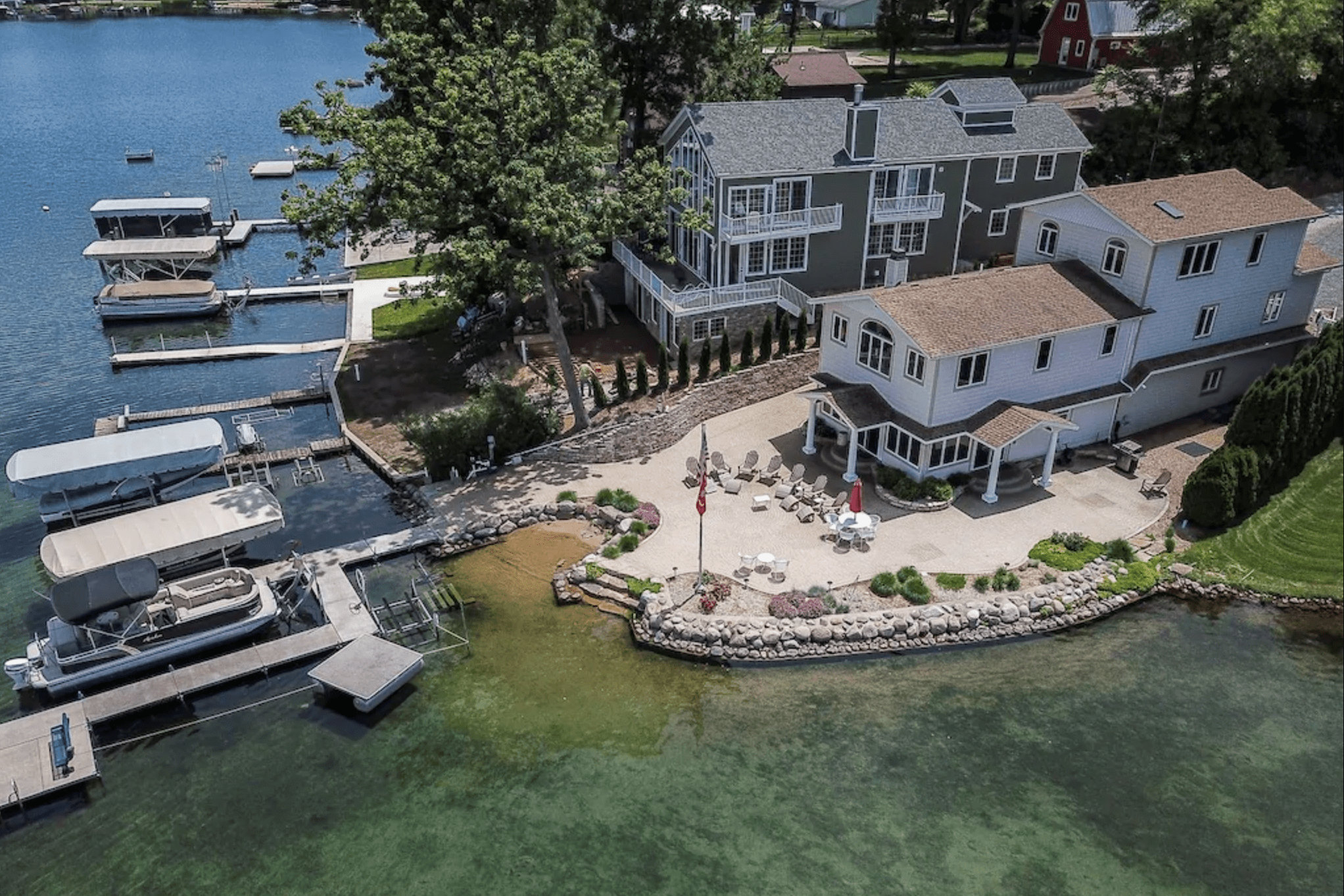 Beautiful Lake House Rentals Near Me | Reader's Digest