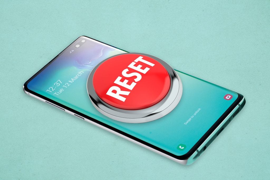 Reset button on top of android phone to symbolize factory reset