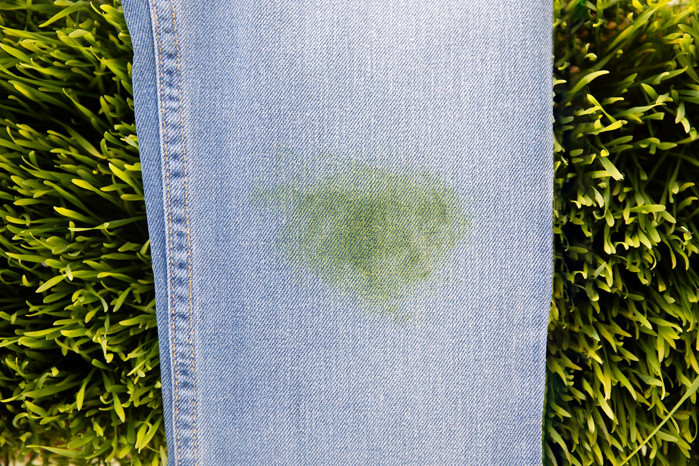 How to Remove Grass Stains — How to Get Grass Stains Out of Jeans