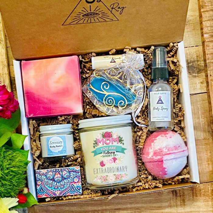 Gift Box For Mom Spa Ecomm Via Etsy.com