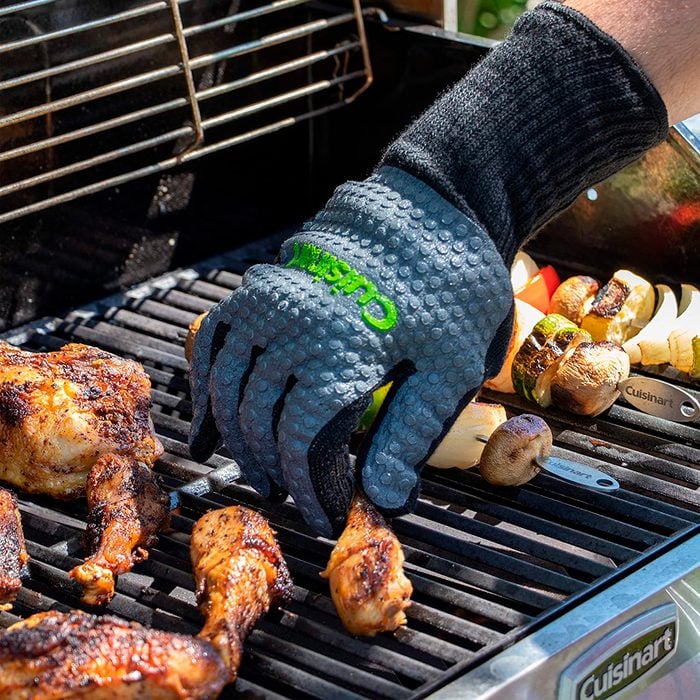 Cuisinart Full Coverage Heat Resistant Grill Gloves Via Merchant Amazon.com