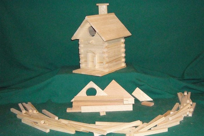 Log Cabin Bird House Kit