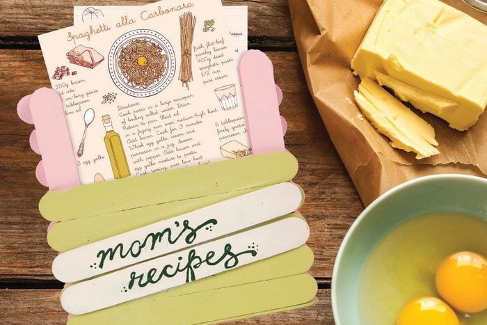 Moms Recipe Holder Courtesy Craft Project Ideas