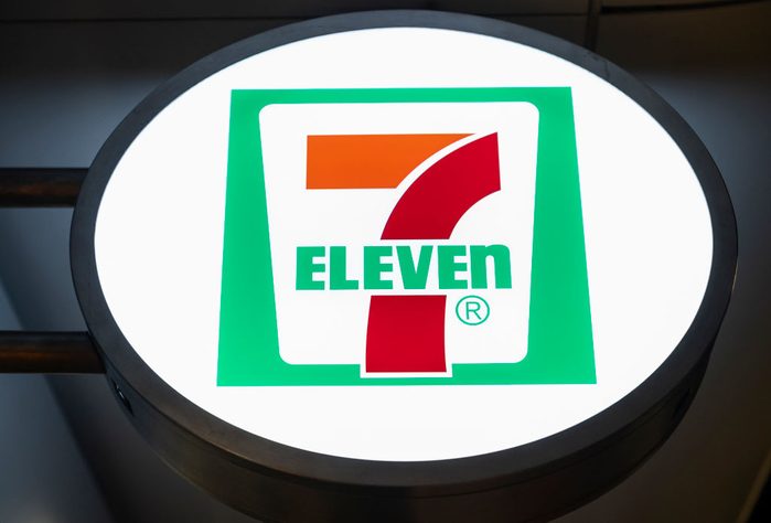 7/11 store sign