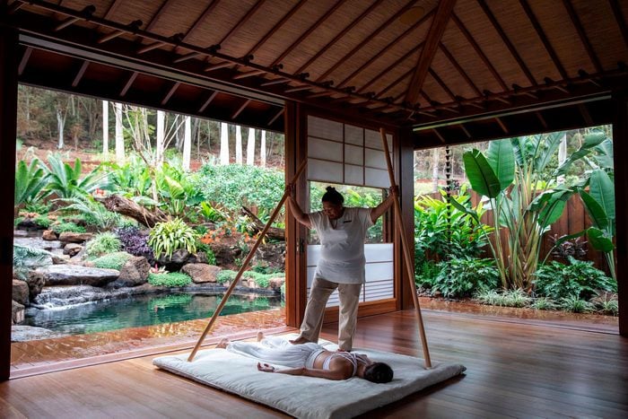 woman getting a massage Sensei Lanai, hawaii