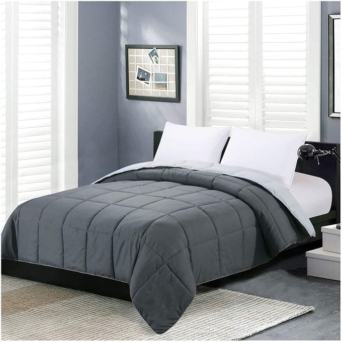15 Best Lightweight Comforters for Hot Sleepers 2022 | Cooling Bedding