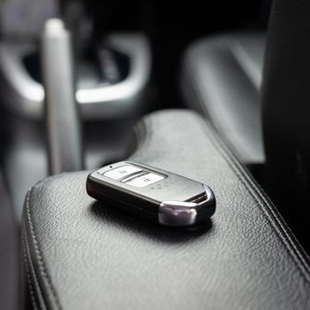 Car key with remote control black