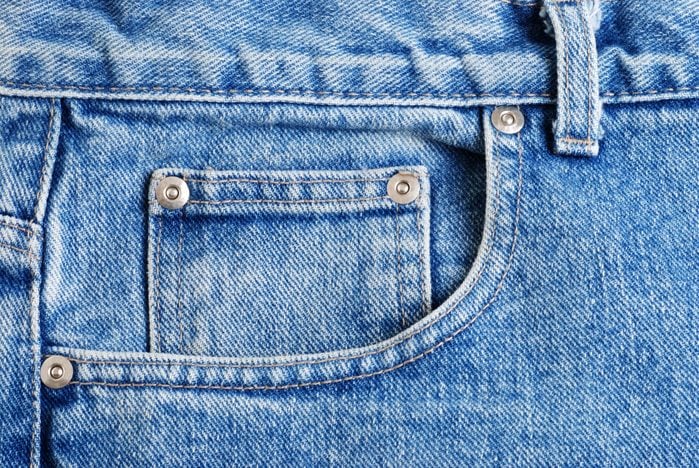 macro front jeans pocket