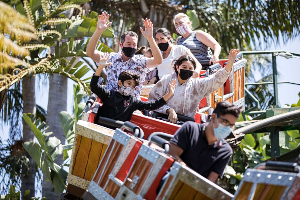 The First Orlando Theme Parks Have Gone Cashless