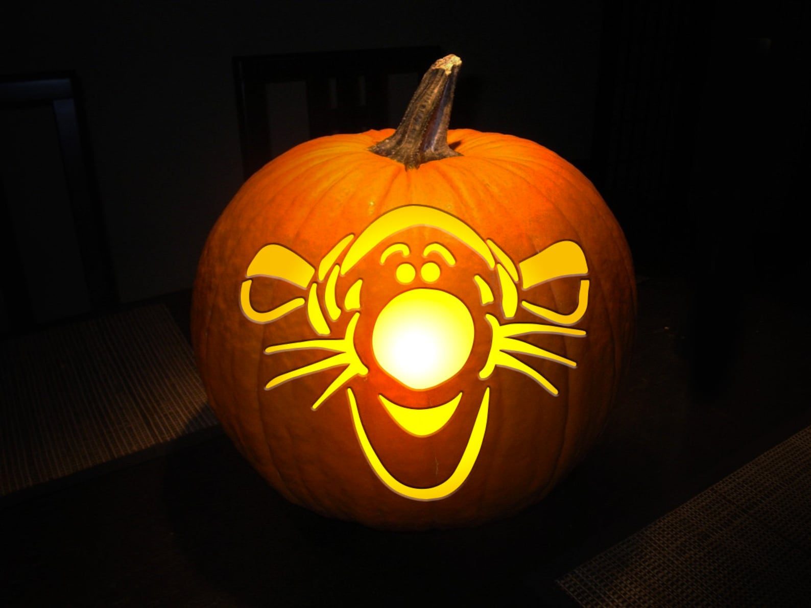 71-best-halloween-pumpkin-carving-ideas-2021