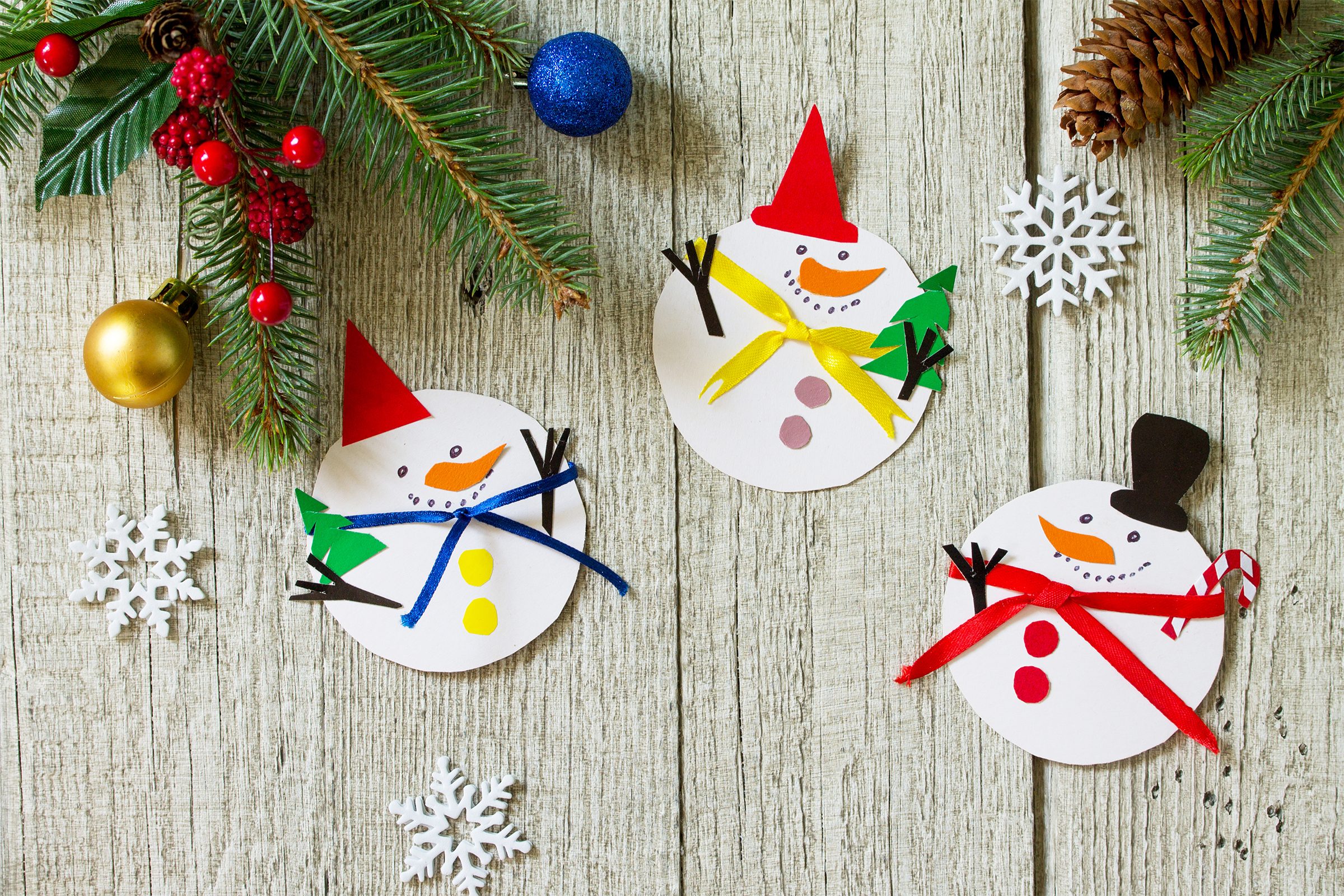 10 Simple and Fun Christmas Crafts for 2 Year Olds! - Sunshine