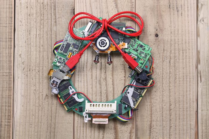 geeky christmas wreath made by old computer parts