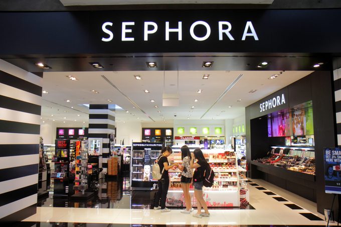 entrance to a sephora beauty store in the mall