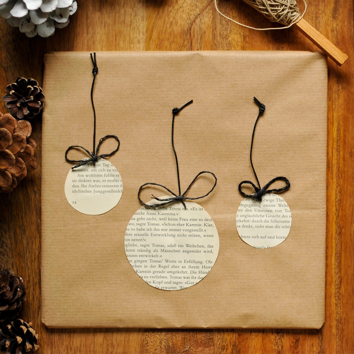 Brown Kraft Gift Tags / 'an Edible Gift' Tag With String / Hand Stamped  Favor Tags / Die Cut Gift Wrapping 