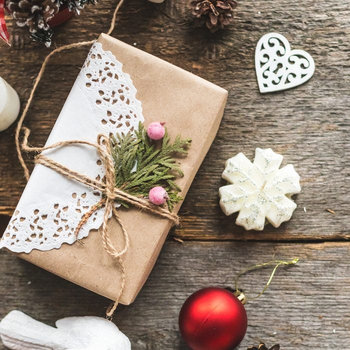 50 Christmas Wrapping Ideas Doily