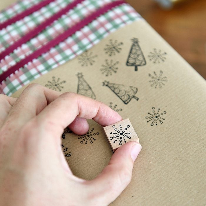 50 Christmas Wrapping Ideas Hand Stamped
