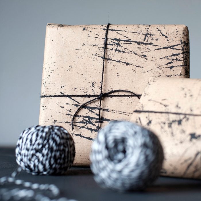 50 Christmas Wrapping Ideas Painted String