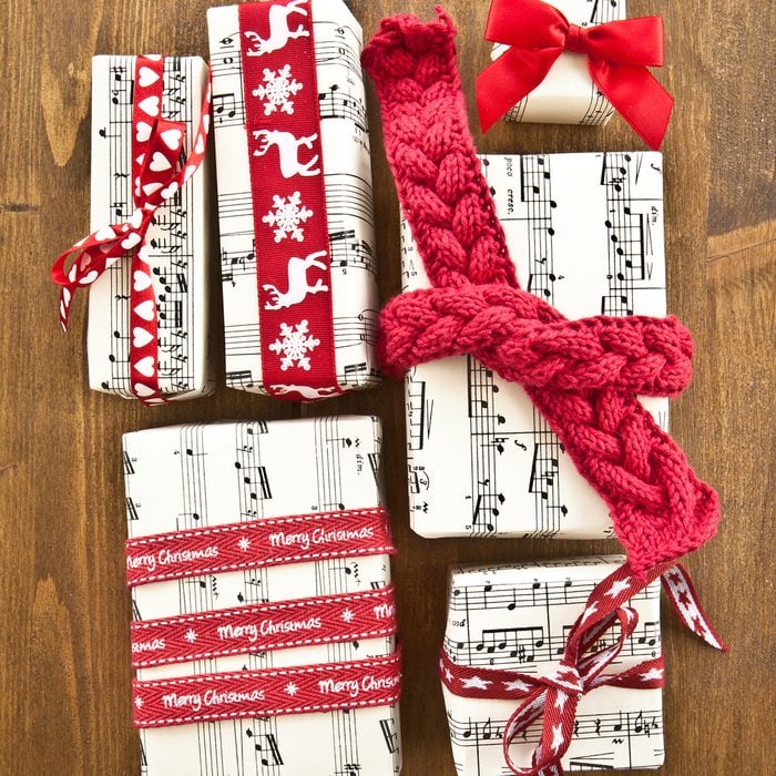 50 Christmas Wrapping Ideas Sheet Music