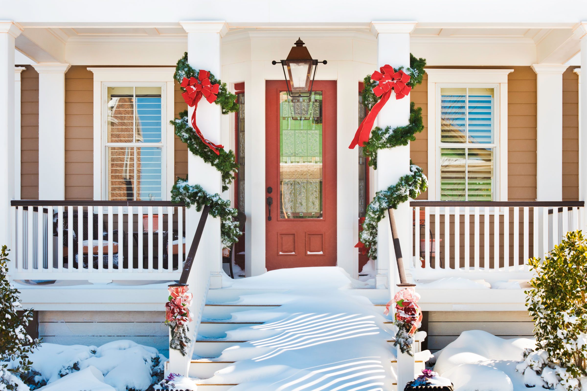 50 Outdoor Christmas Decoration Ideas for a Festive Season 2021