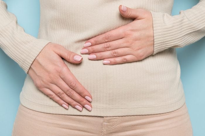 female feel pain hurt in stomach abdominal gastritis, pancreatitis, food poisoning, appendicitis symptom
