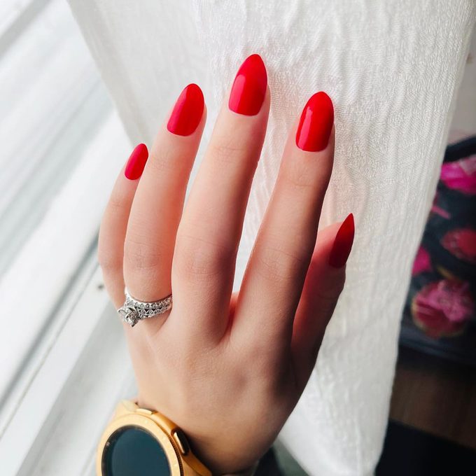 Red Vampy Nails