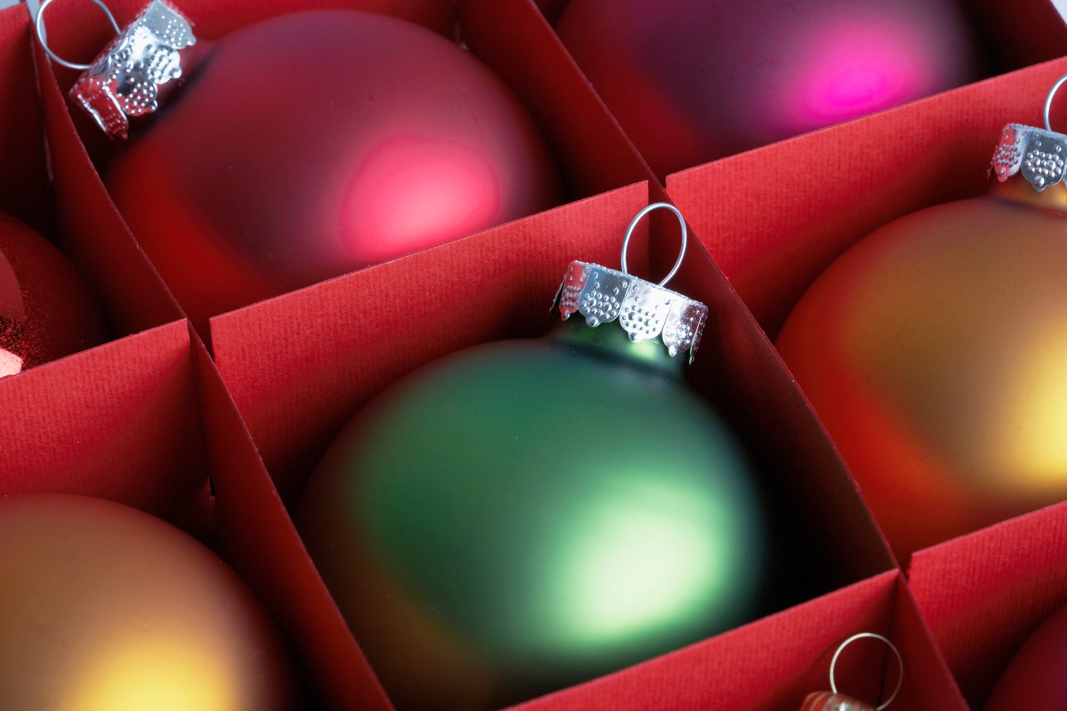2 Plastic Storage Christmas Ornament Storage Tote Lot Case Holiday Sterilite  Lid