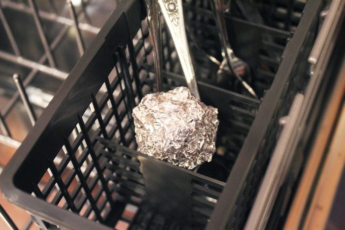 Tin Foil In Dishwasher Hack