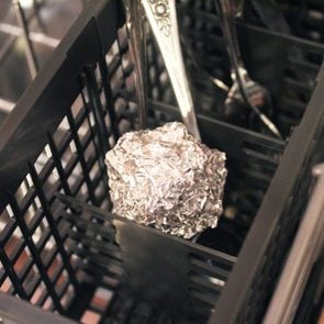 Tin Foil In Dishwasher Hack