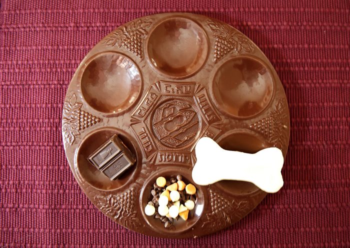 Chocolate Sewder plate