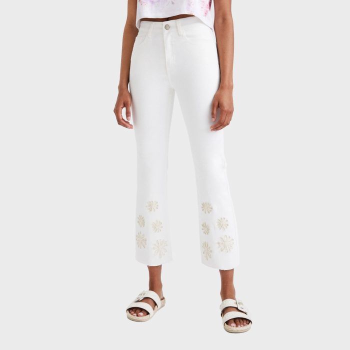 White Flarred Cropped Jeans 