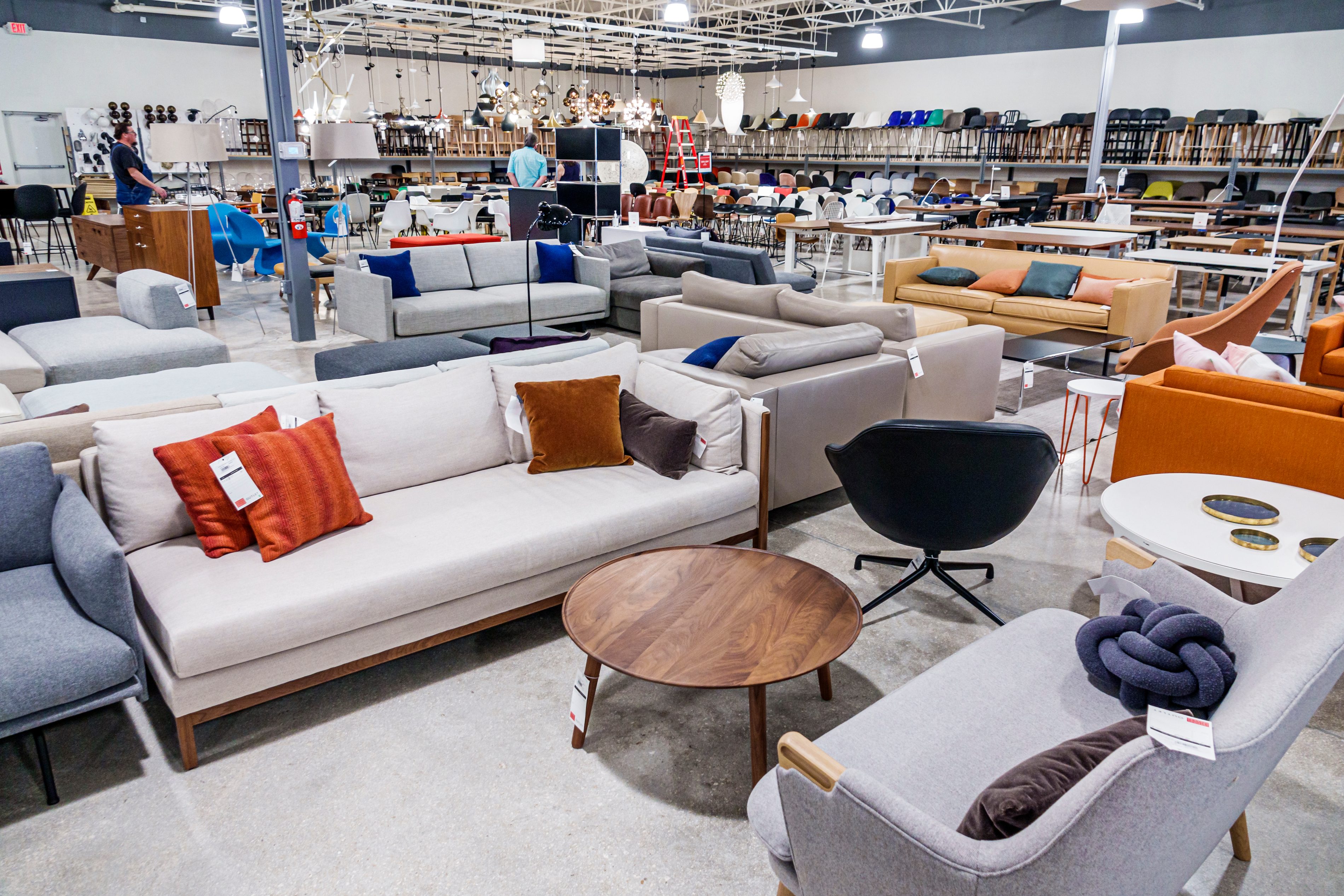 The Best Time to Buy Furniture in 2023