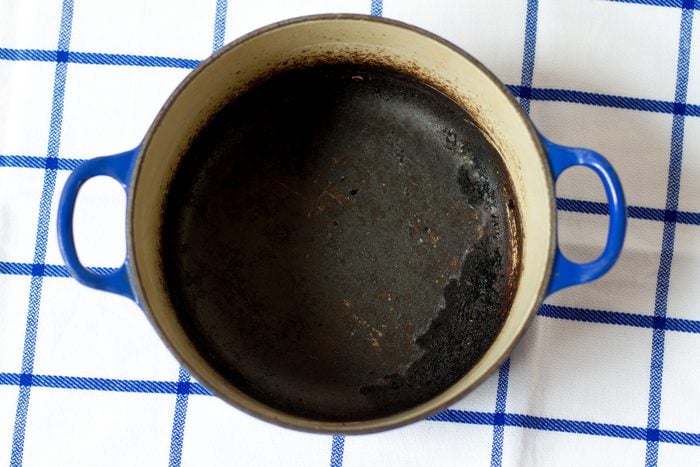 Revive Your Burnt Pot: Expert Tips for Cleaning a Sugar Scorched Bottom