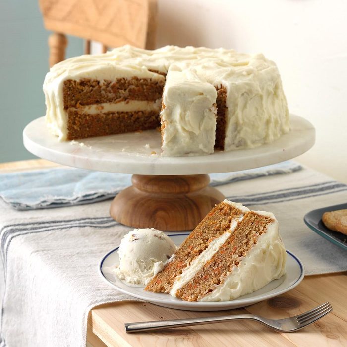 Old Fashioned Carrot Cake With Cream Cheese Frosting Exps Mcsmz17 14593 D01 05 7b 13 Toh