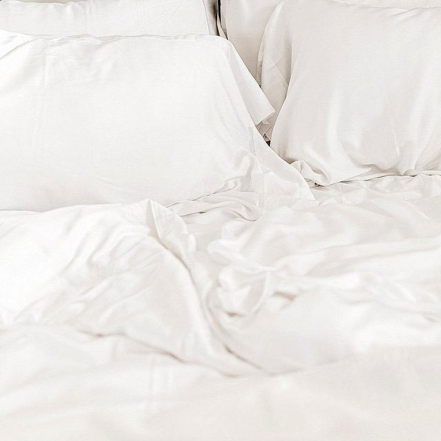 I Tried Cozy Earth Sheets and Haven’t Battled Night Sweats Since