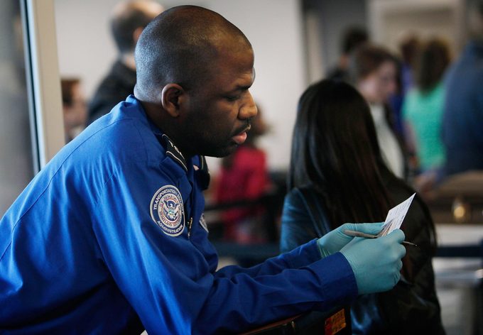 Boycott Of Airport Body Scanners And Holiday Travel Add Up To Long Lines