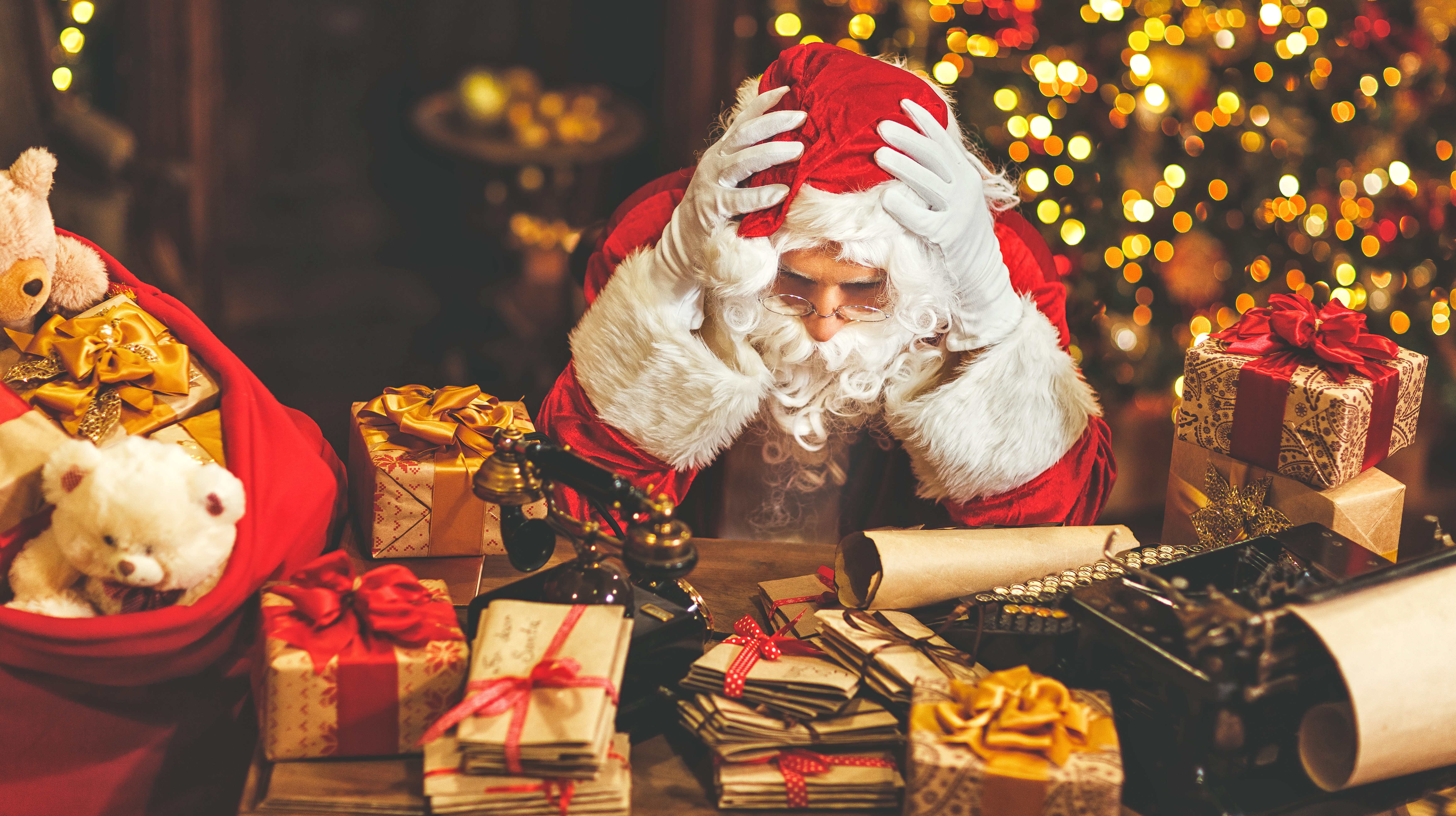 Top 8 Tips for Writing a Great Christmas Song
