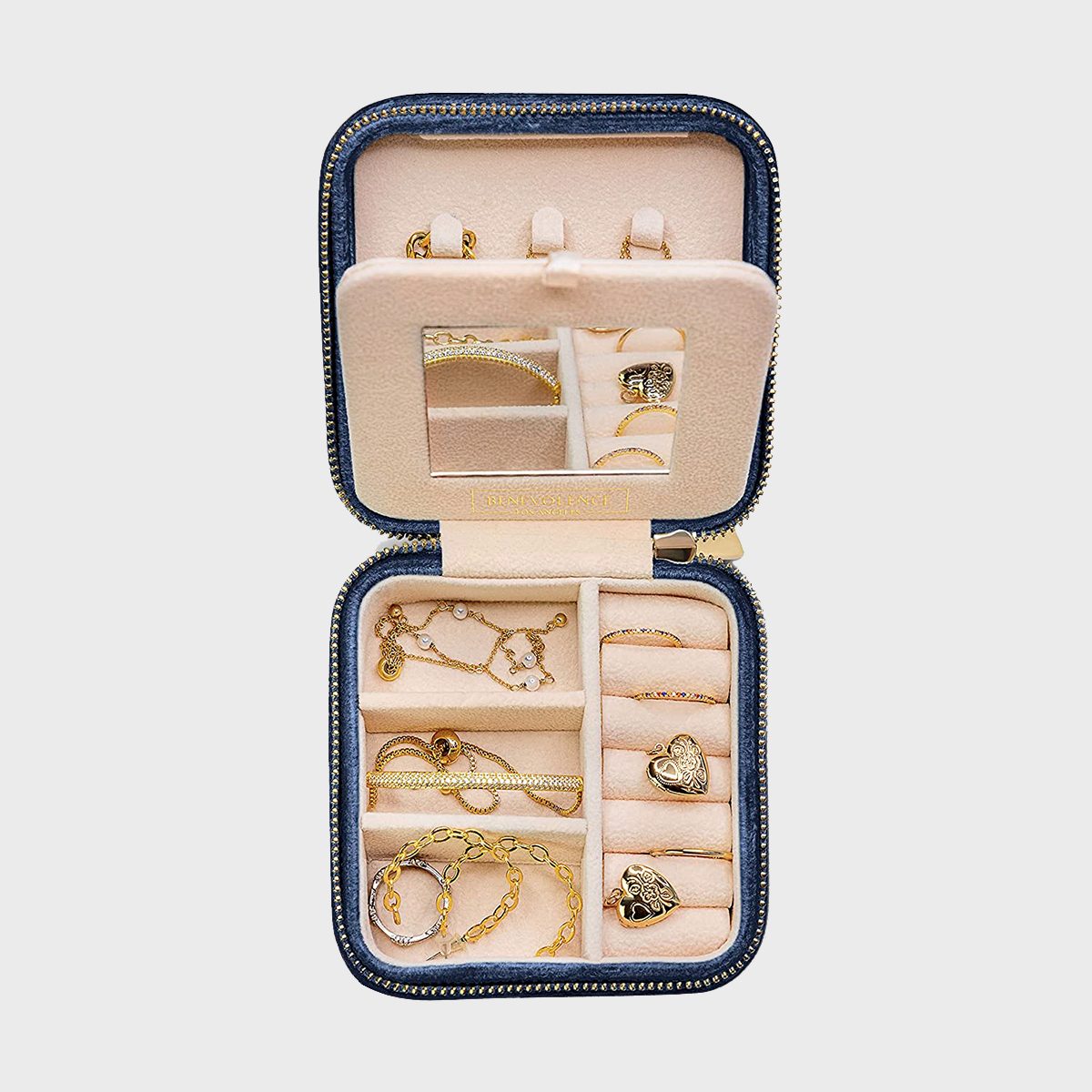 13 Best Travel Jewelry Cases : How to Store Jewelry When Traveling