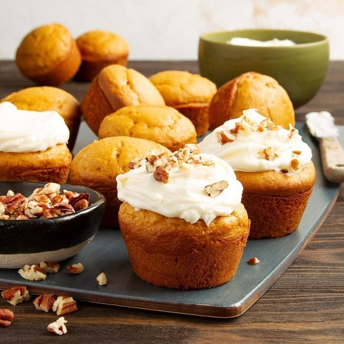 Frosted Pumpkin Muffins Exps Ft21 21710 F 0805 1 8