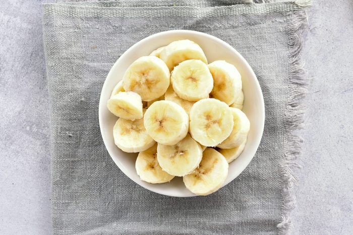 Banana slices in bowl
