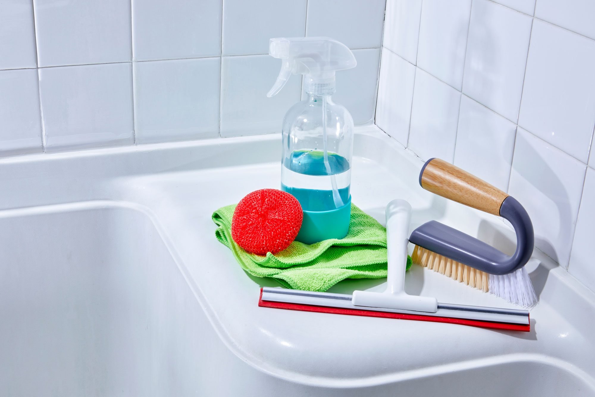 How to Effortlessly Keep Your Bathroom Clean: Easy Tips