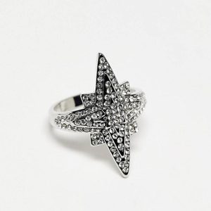 Star Embellished Statement Ring In Silver