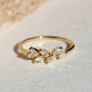 Freya Leaf Ring