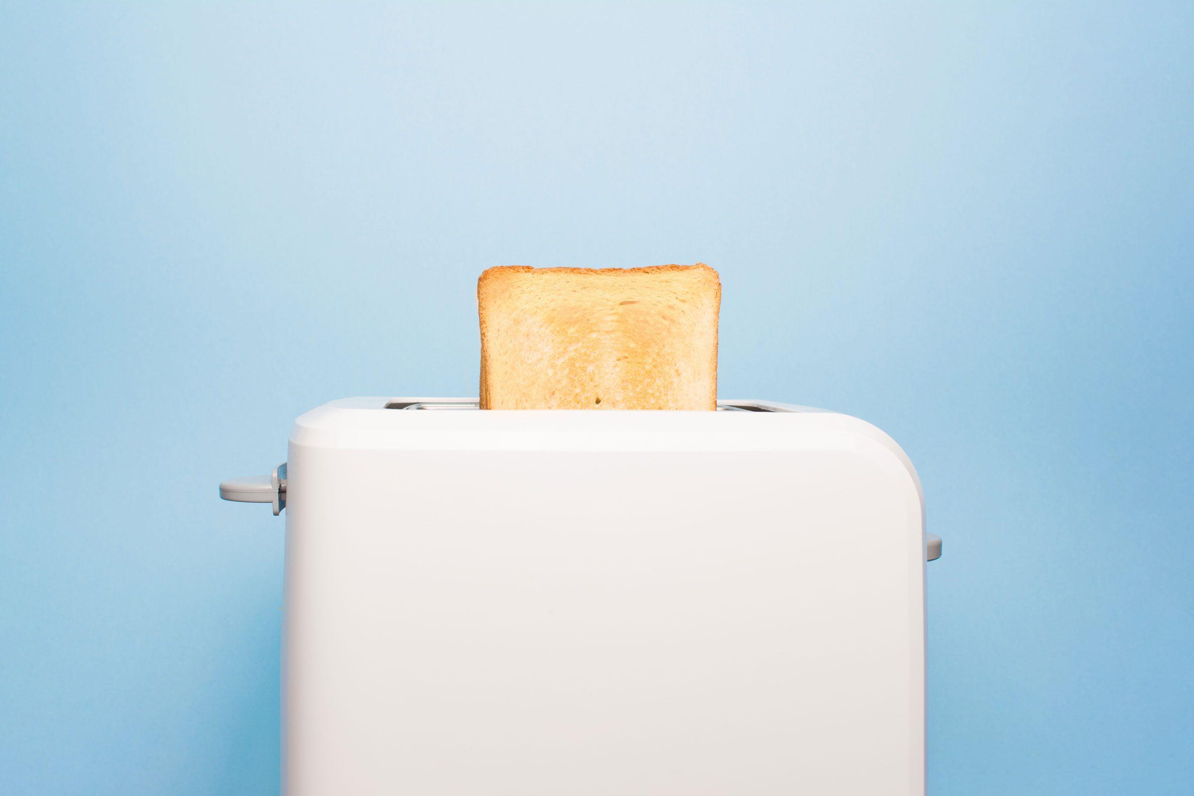 https://www.rd.com/wp-content/uploads/2023/03/GettyImages-1053121332-toaster.jpg