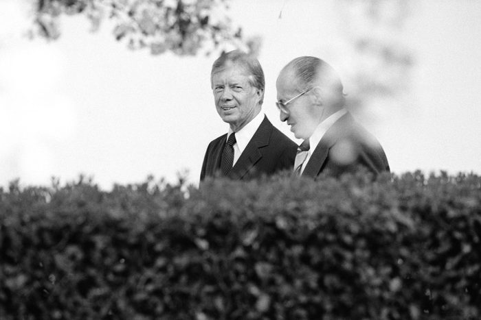 US President Jimmy Carter and Israeli Prime Minister Menachem Begin talk at the White House, Washington