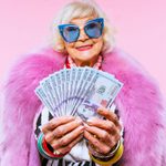 There’s a New Gift Card Scam to Be Wary Of—The Rich Grandma Scam